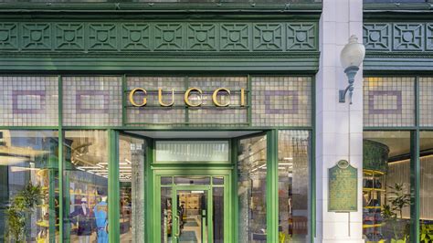 gucci store connecticut